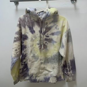 Aritzia TNA hoodie size 1 tie dye
